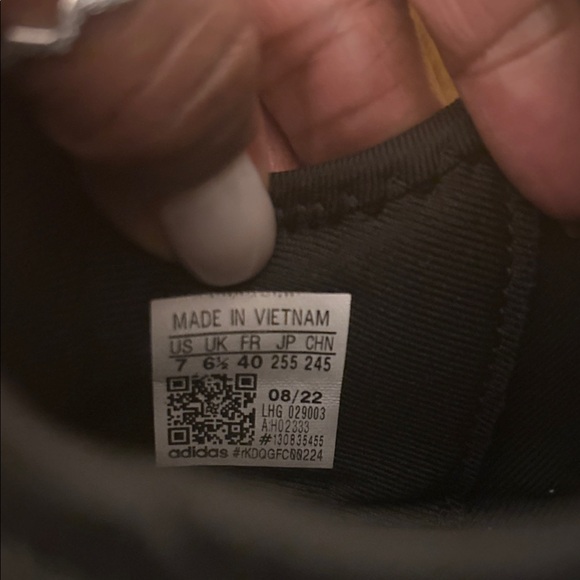 Adidas Men's Black and White Sneakers - Picture 5 of 6